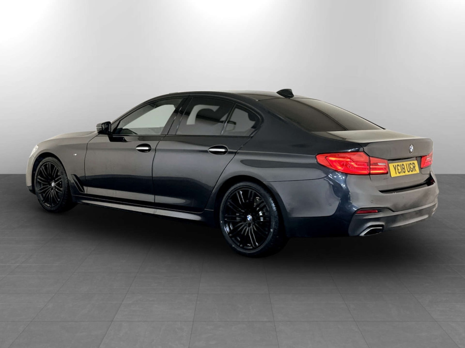 Used BMW 5 Series 2018 for sale - 77299370: Photo 8