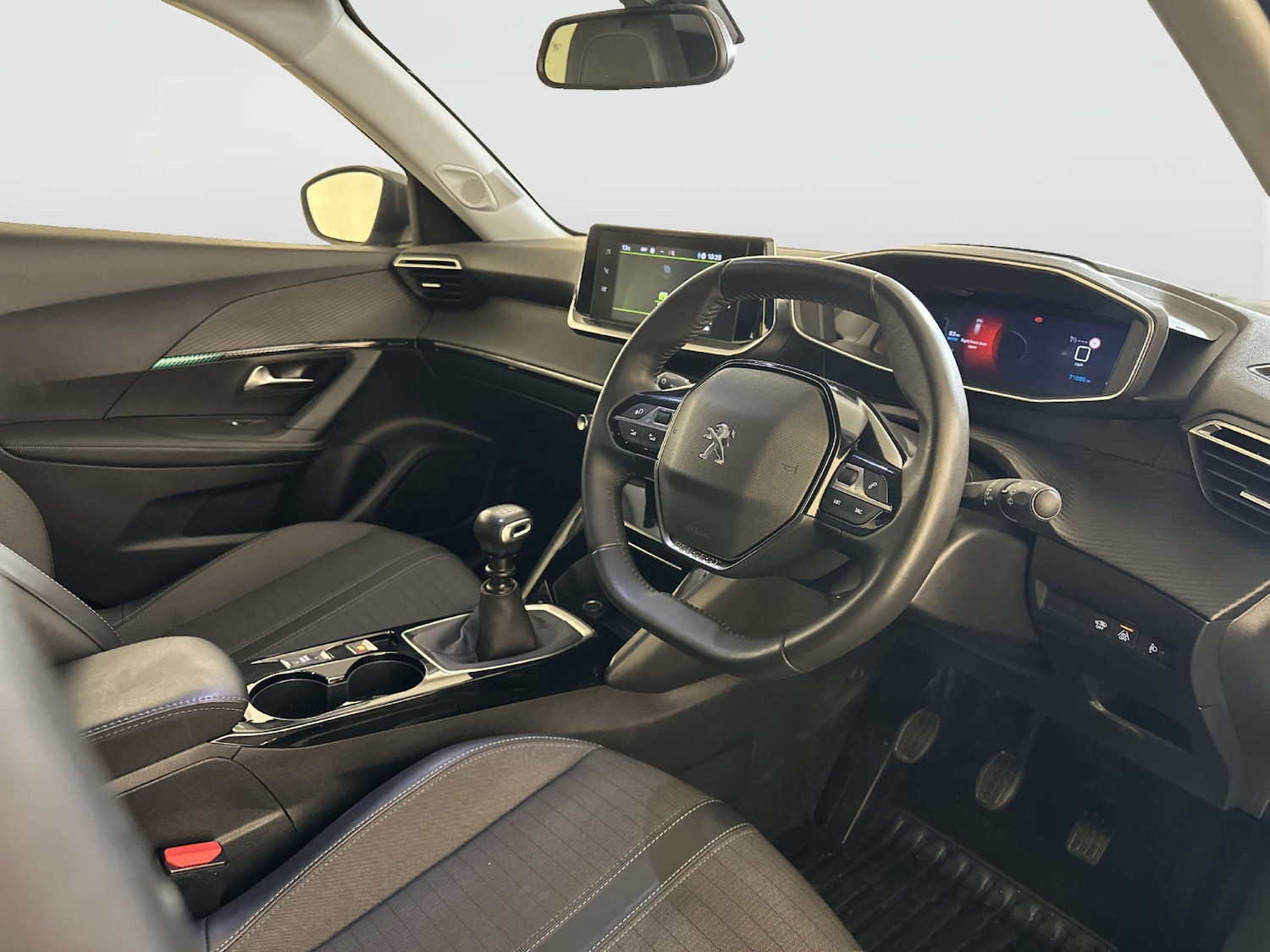 Used Peugeot 2008 2021 for sale - 77961733: Photo 15