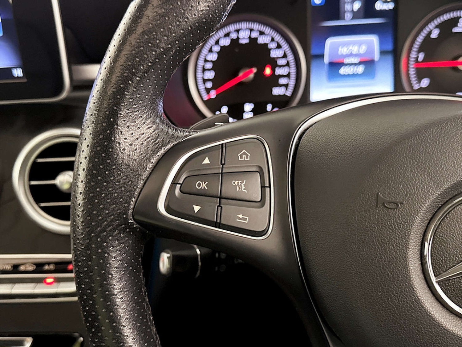 Used Mercedes-Benz GLC 2018 for sale - 77185562: Photo 19