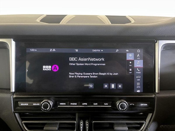 Used Porsche Macan 2019 for sale - 75717925: Photo 24