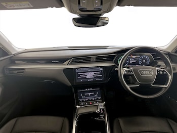 Used Audi e-tron 2021 for sale - 77802024: Photo
