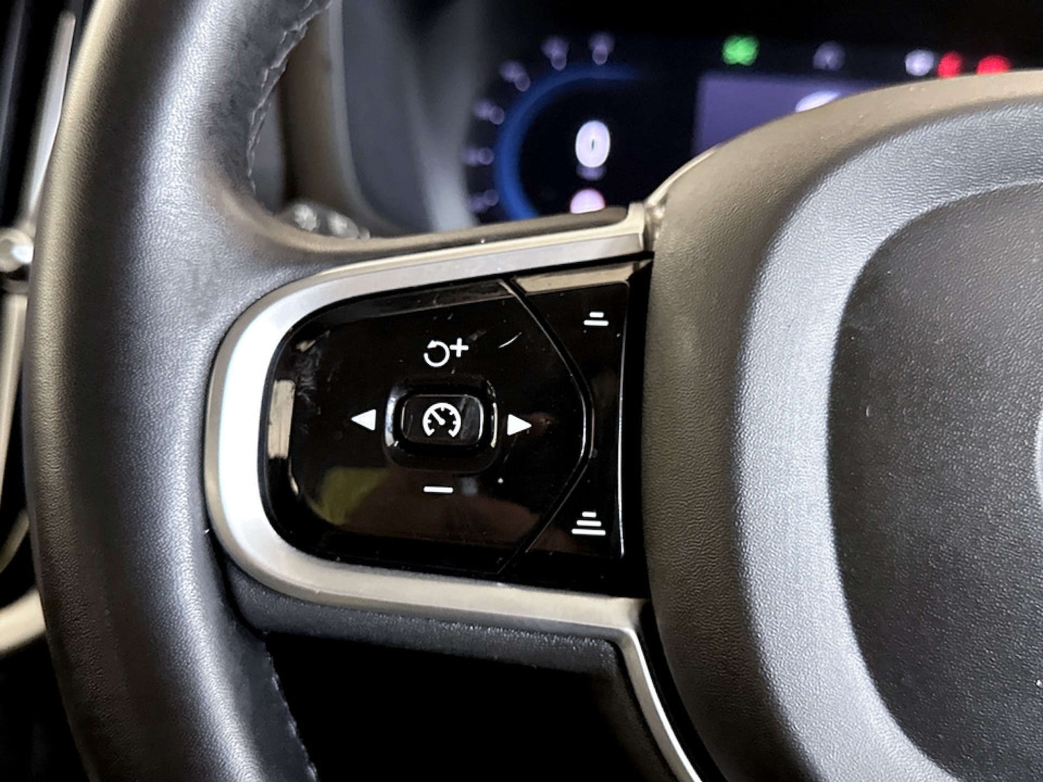 Used Volvo S60 2022 for sale - 77185693: Photo 17