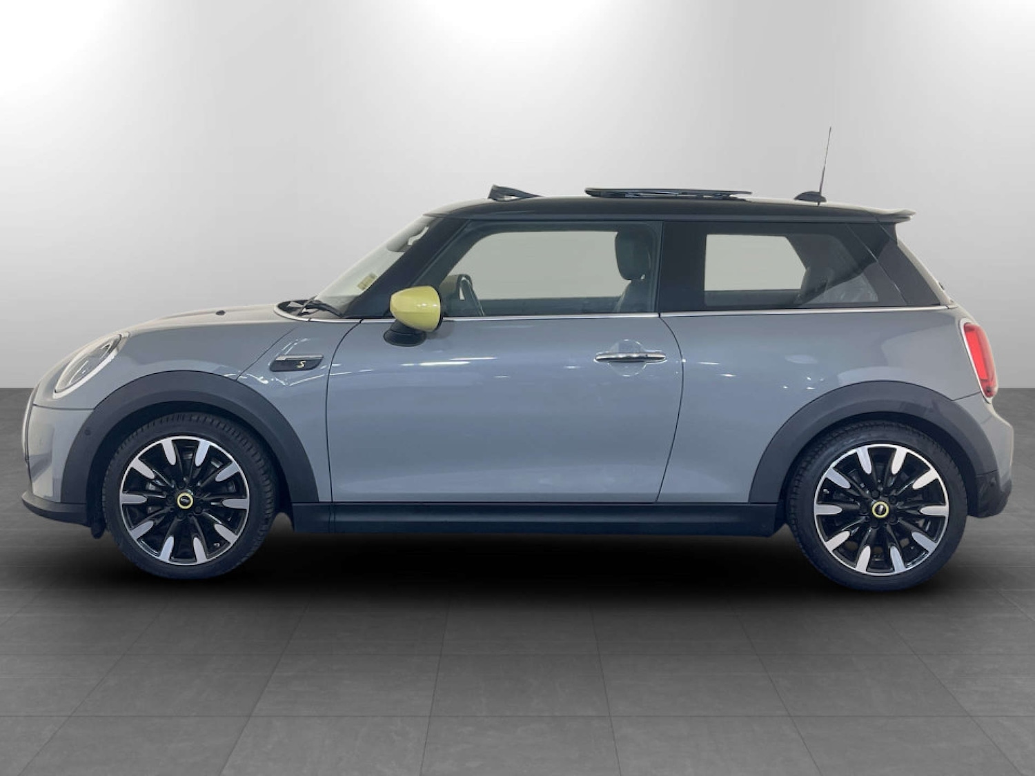Used MINI Hatch 2022 for sale - 77717769: Photo 7
