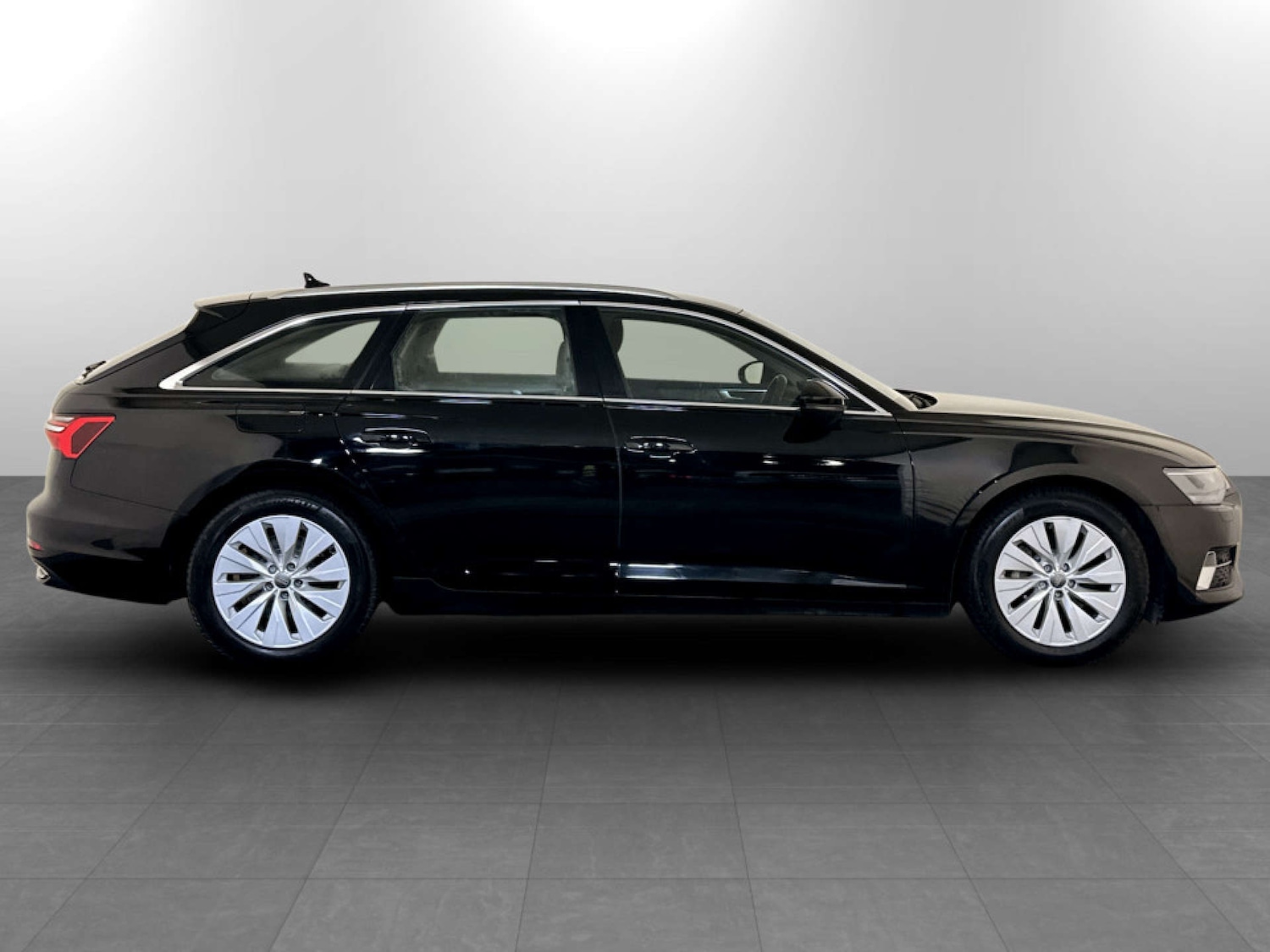 Used Audi A6 Avant 2020 for sale - 77185632: Photo 11