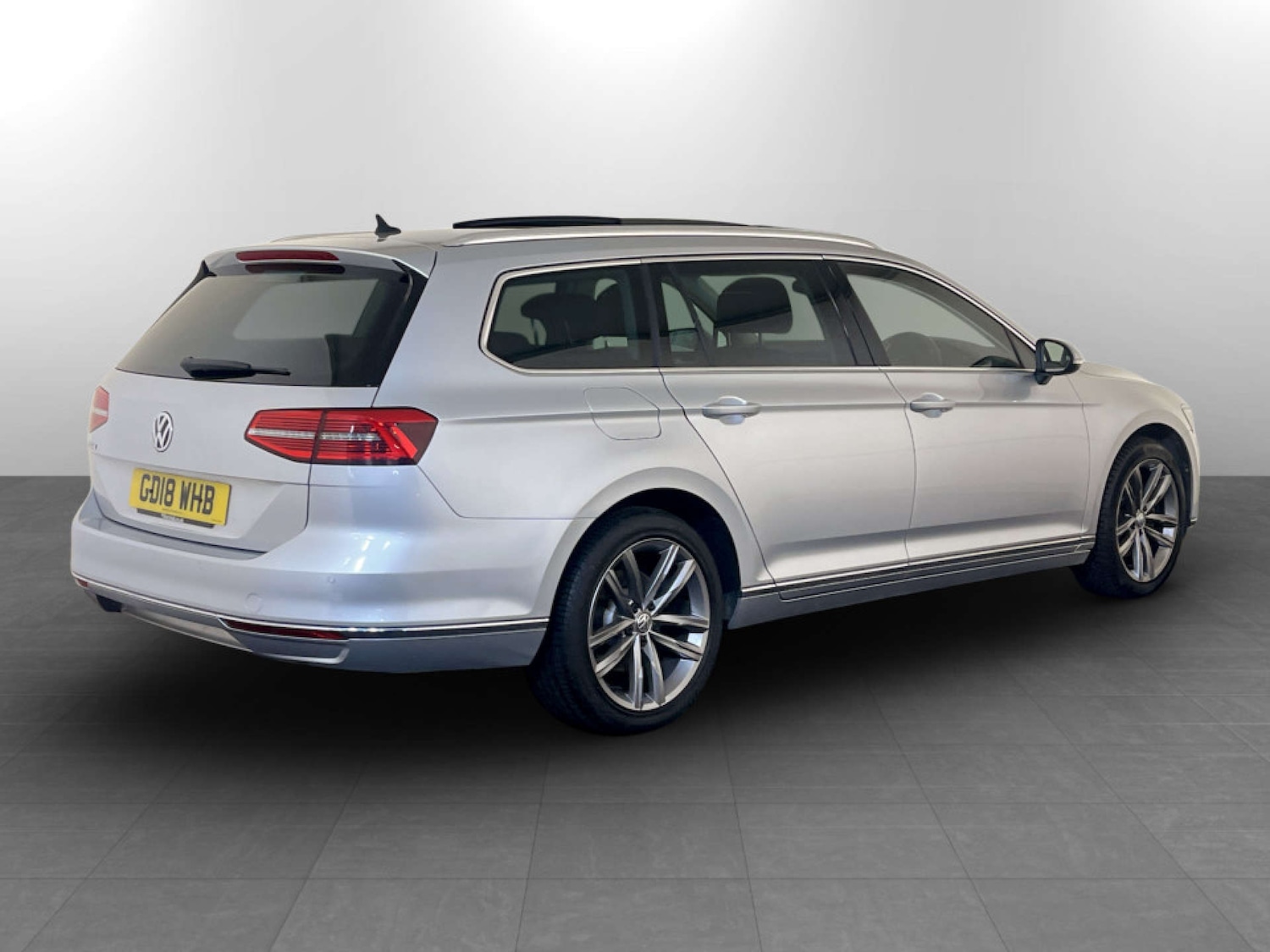 Used Volkswagen Passat 2018 for sale - 77375825: Photo 10