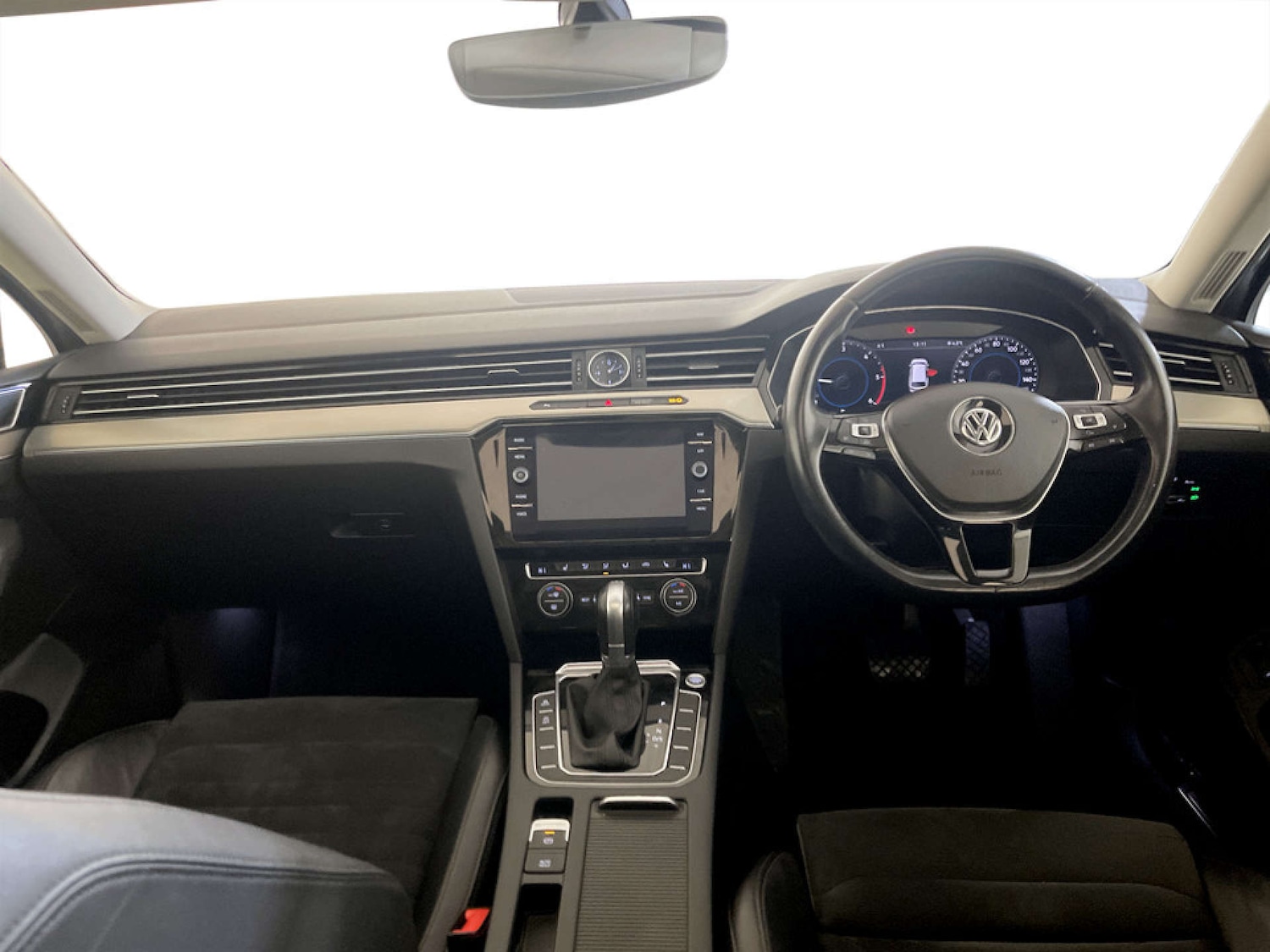 Used Volkswagen Passat 2018 for sale - 77375825: Photo 3