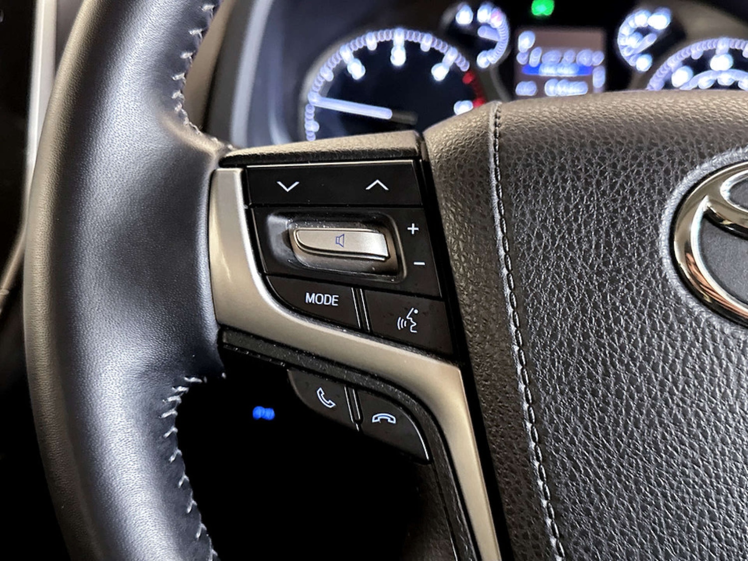 Used Toyota Land Cruiser 2022 for sale - 77185711: Photo 17