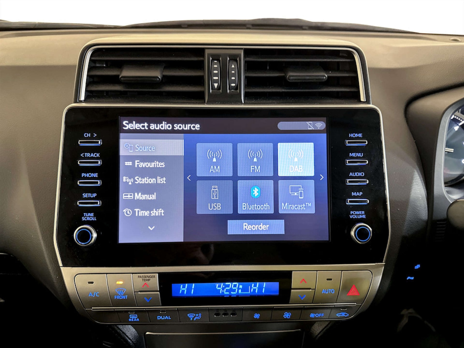 Used Toyota Land Cruiser 2022 for sale - 77185711: Photo 25