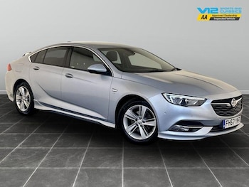 Vauxhall - Insignia