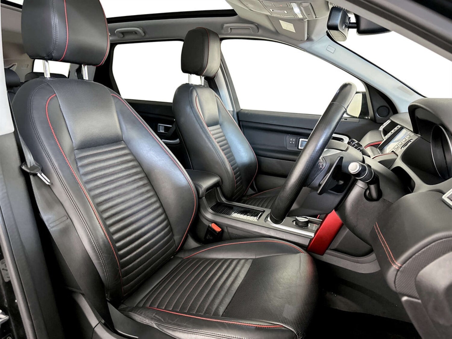 Used Land Rover Discovery Sport 2018 for sale - 77355515: Photo 13