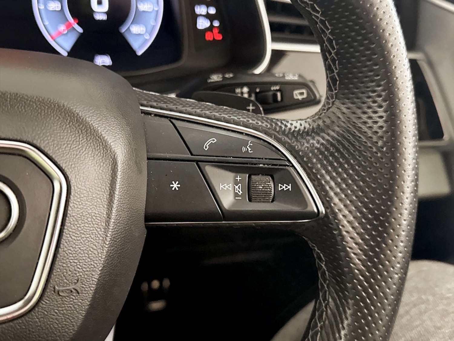 Used Audi Q8 2021 for sale - 77422800: Photo 19