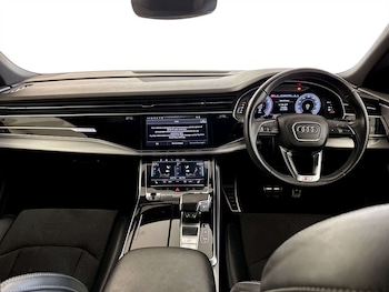 Used Audi Q8 2021 for sale - 77422800: Photo