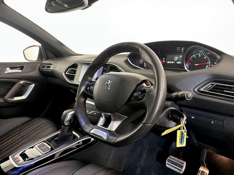 Used Peugeot 308 SW 2018 for sale - 76329687: Photo 15