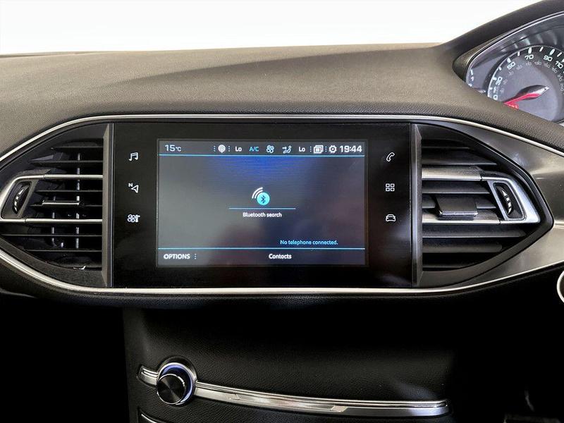 Used Peugeot 308 SW 2018 for sale - 76329687: Photo 22
