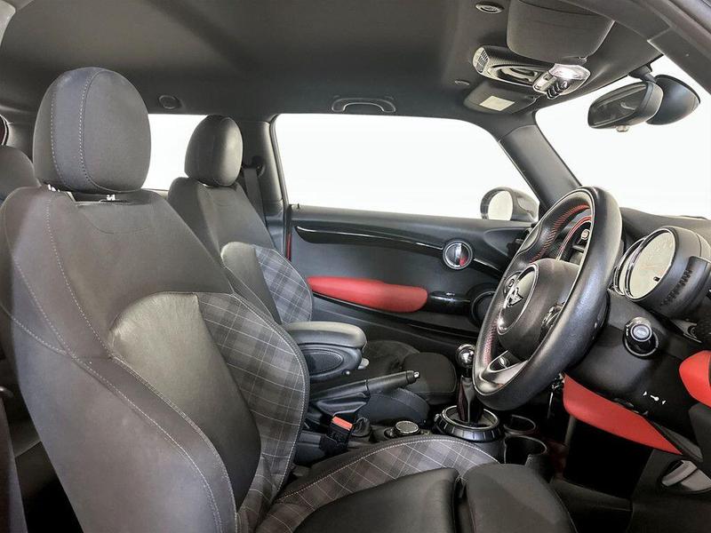 Used MINI Hatch 2017 for sale - 76467646: Photo 13