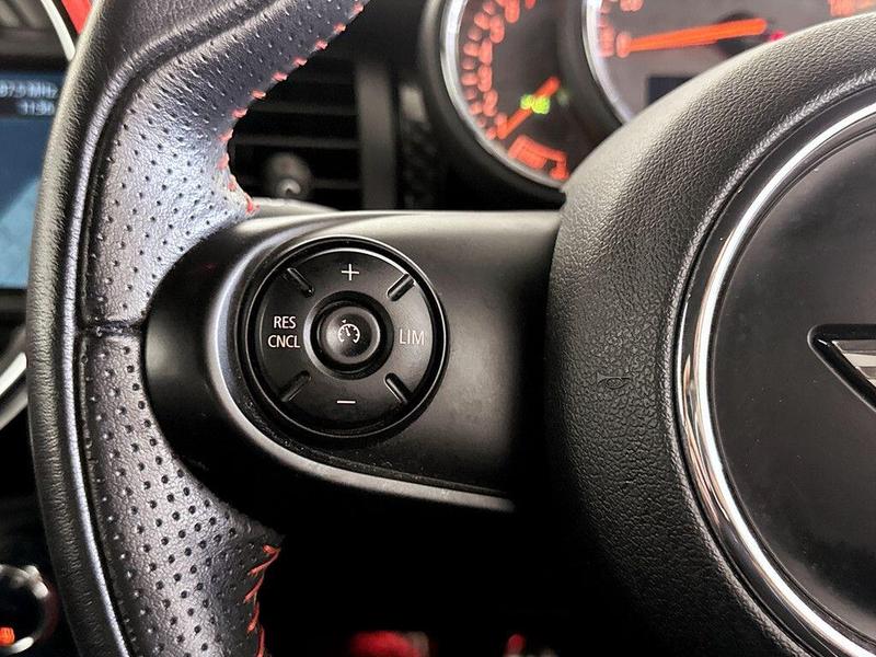 Used MINI Hatch 2017 for sale - 76467646: Photo 17