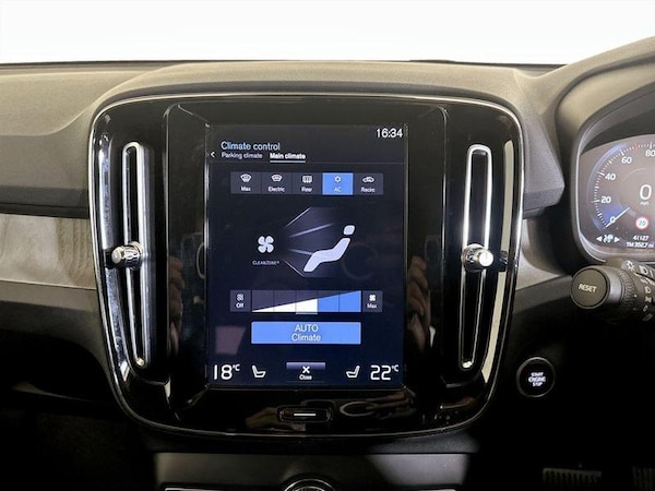 Used Volvo XC40 2022 for sale - 75712387: Photo 21
