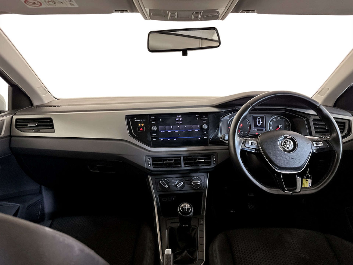 Used Volkswagen Polo 2018 for sale - 77452468: Photo 3