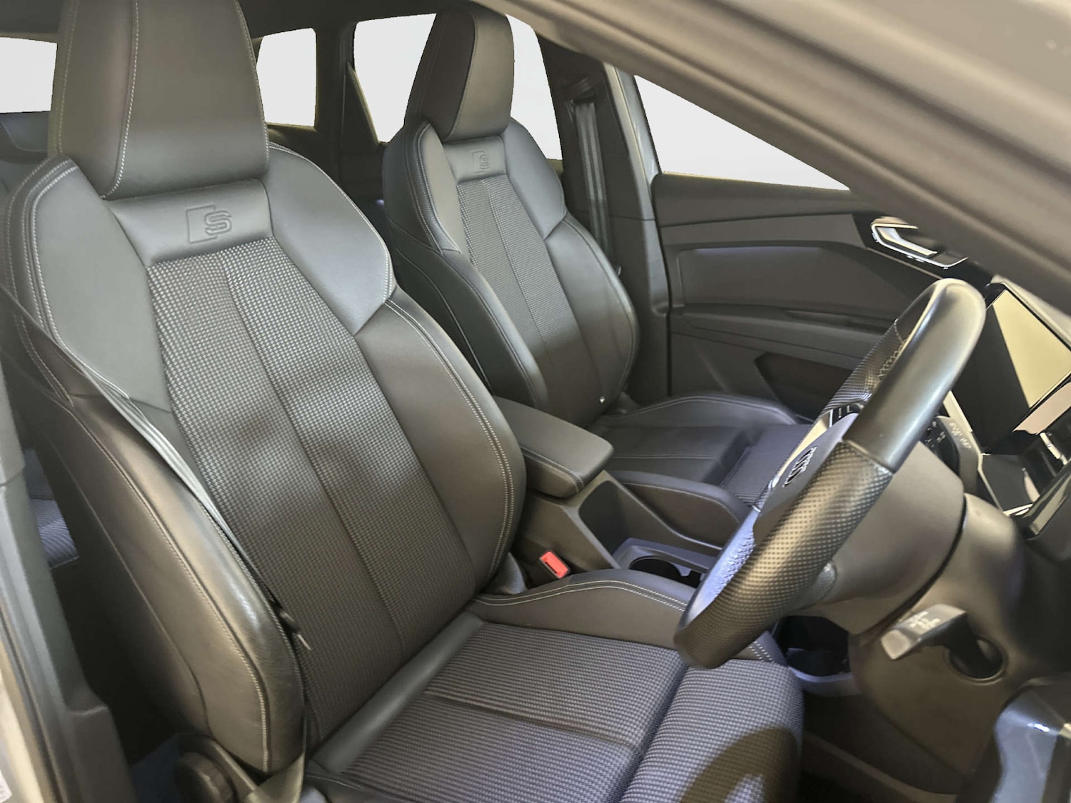 Used Audi Q4 e-tron 2023 for sale - 78182152: Photo 13