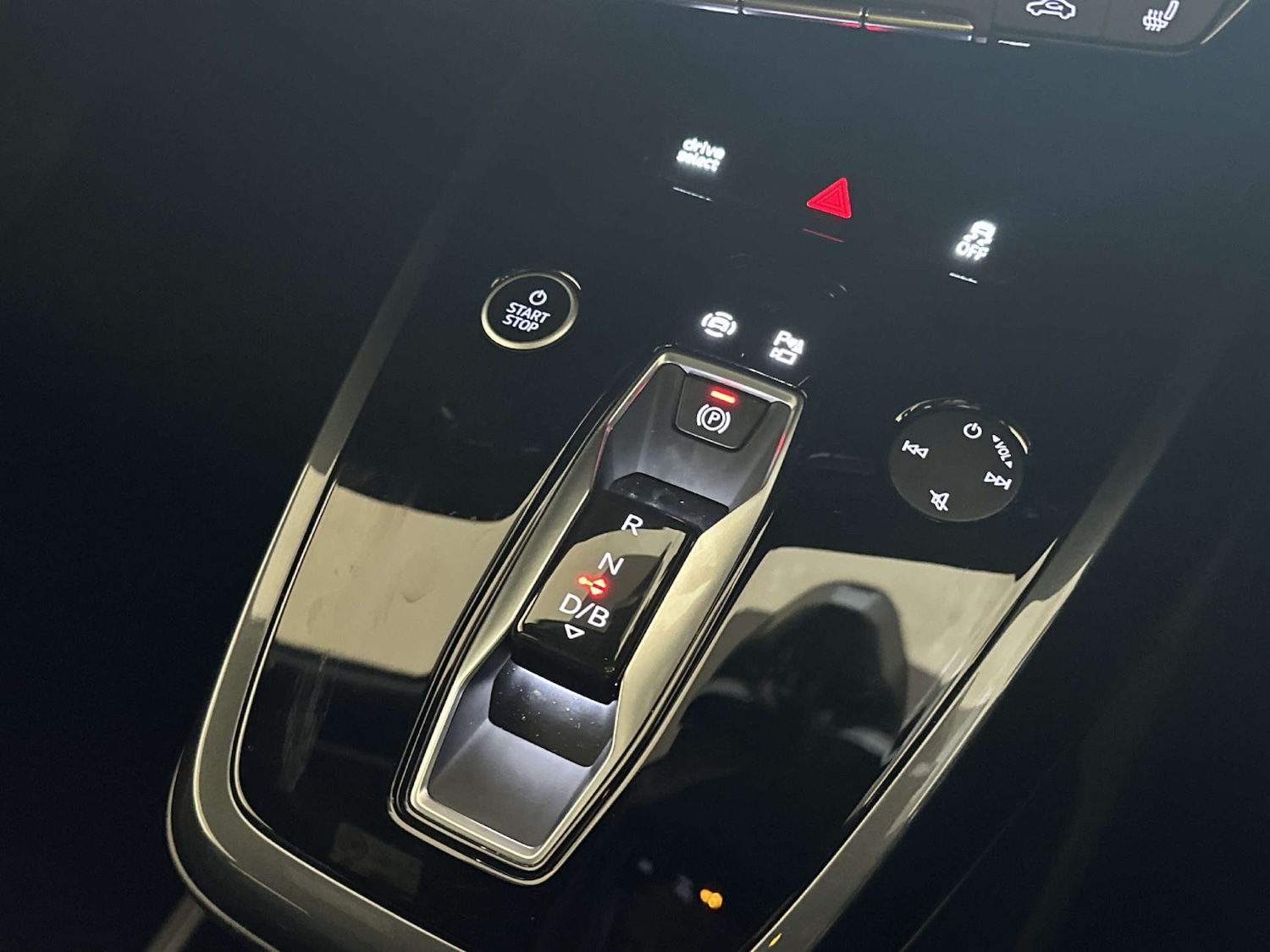 Used Audi Q4 e-tron 2023 for sale - 78182152: Photo 26