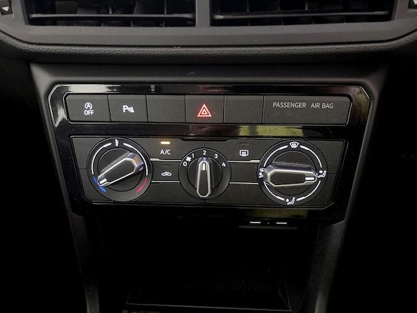 Used Volkswagen T-Cross 2023 for sale - 76277359: Photo 24