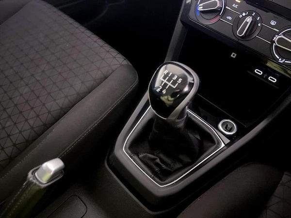 Used Volkswagen T-Cross 2023 for sale - 76277359: Photo 25