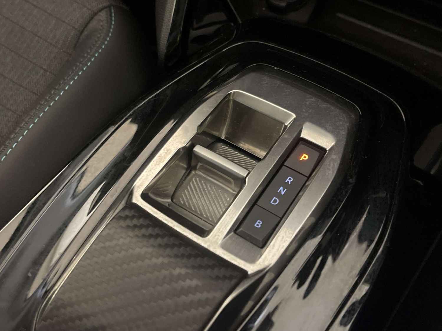 Used Peugeot E-208 2023 for sale - 77945407: Photo 24