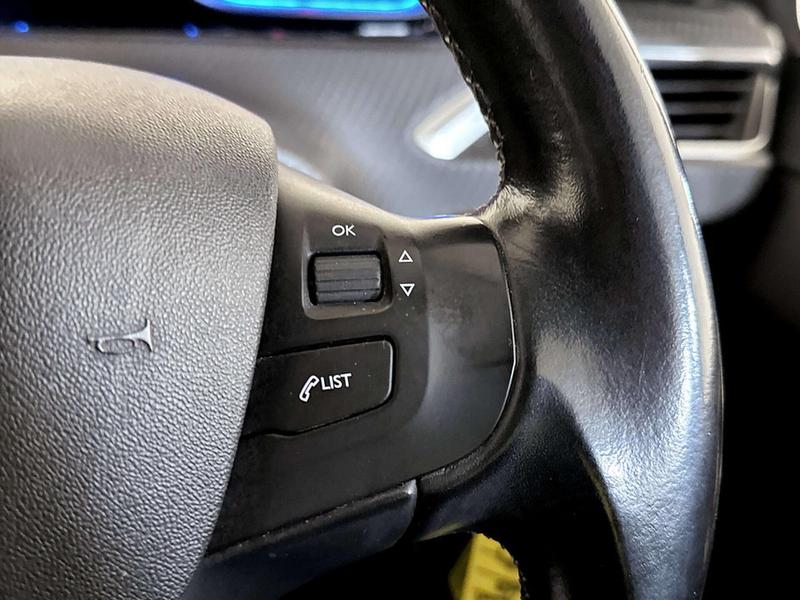 Used Peugeot 2008 2017 for sale - 77036735: Photo 18