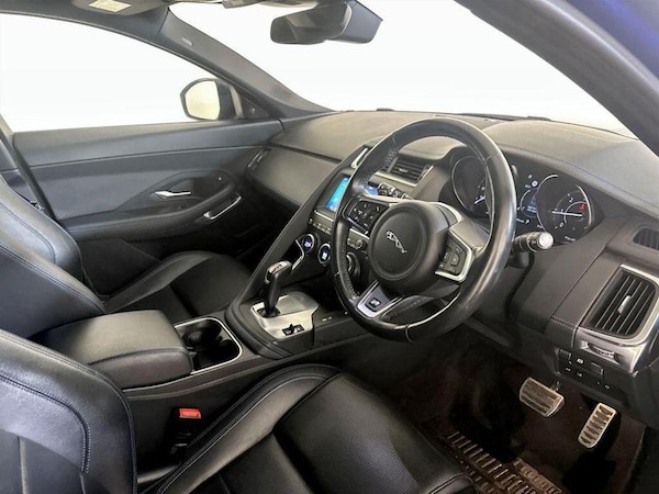 Used Jaguar E-Pace 2018 for sale - 76277198: Photo 15