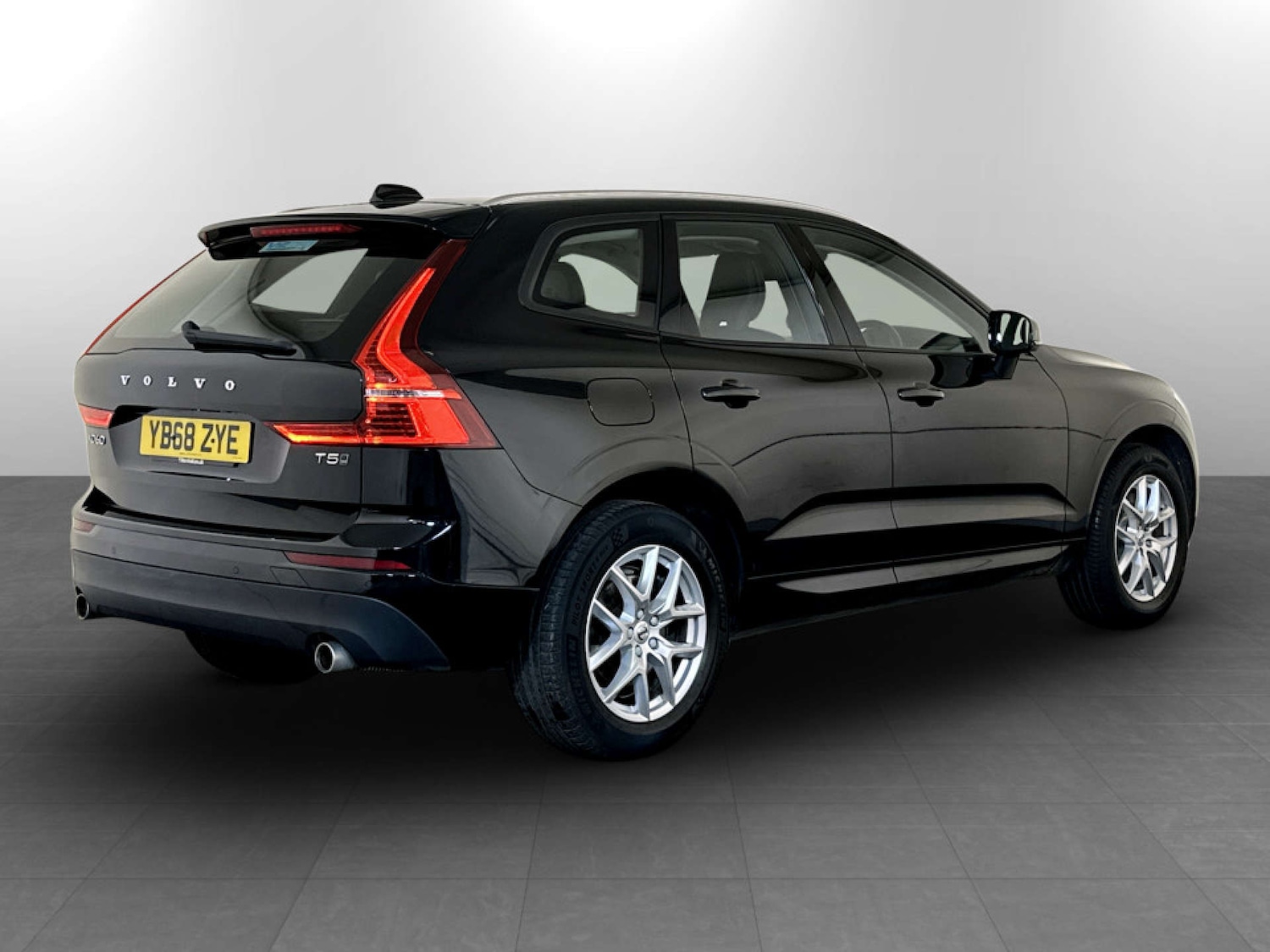 Used Volvo XC60 2018 for sale - 77185705: Photo 10