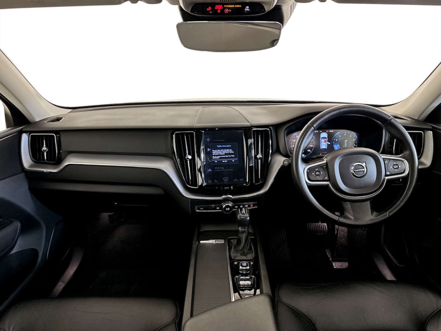 Used Volvo XC60 2018 for sale - 77185705: Photo 3