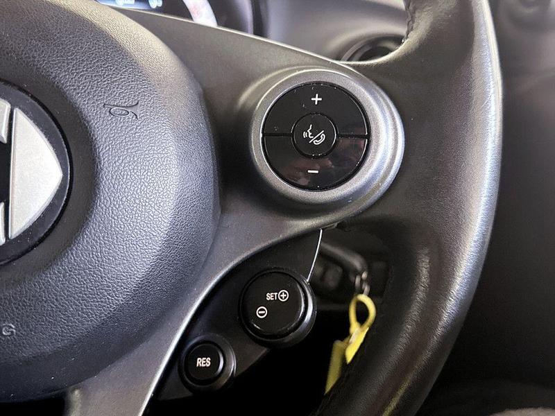 Used smart fortwo 2018 for sale - 76385078: Photo 19