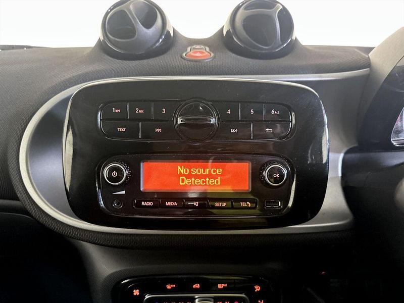 Used smart fortwo 2018 for sale - 76385078: Photo 22