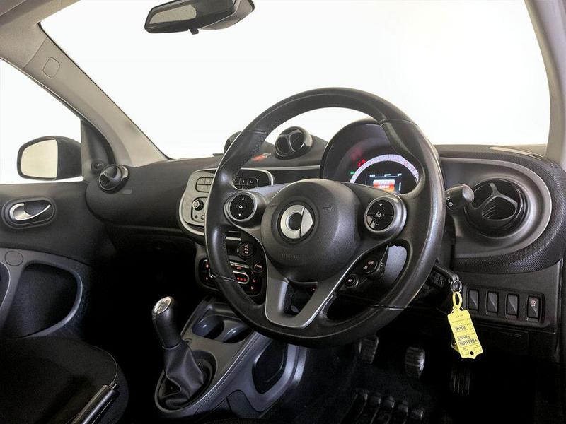 Used smart fortwo 2018 for sale - 76385078: Photo 3