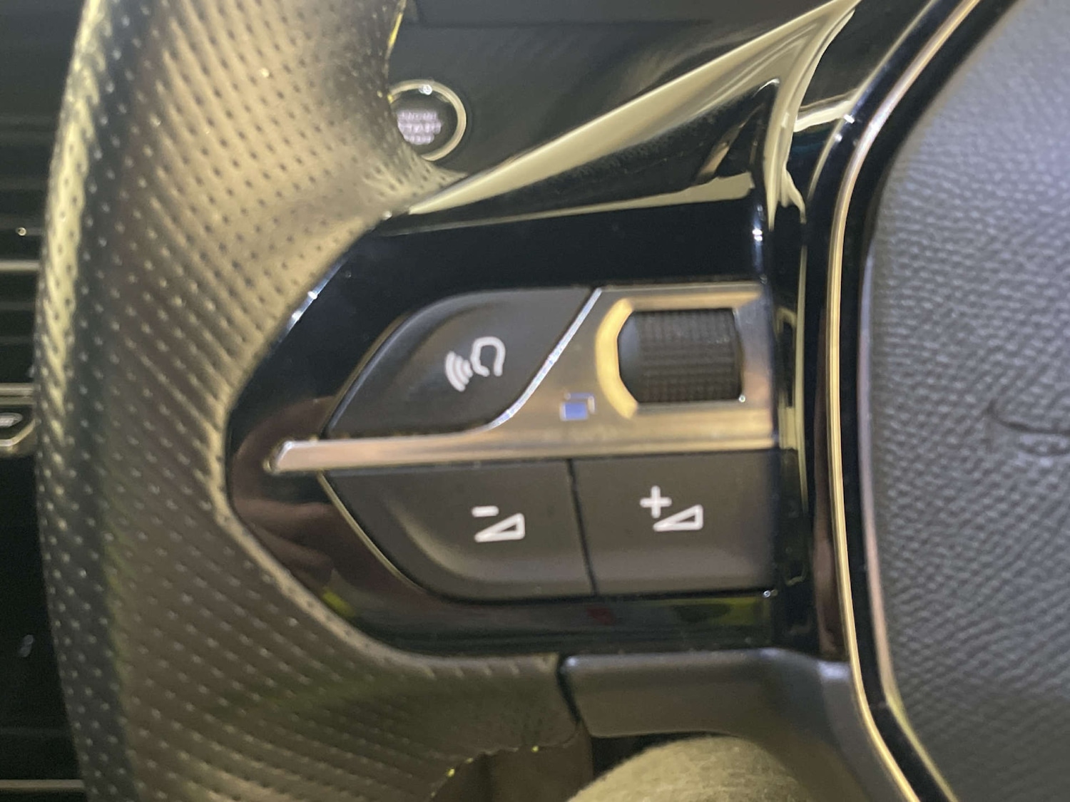 Used Peugeot 208 2023 for sale - 78094429: Photo 17