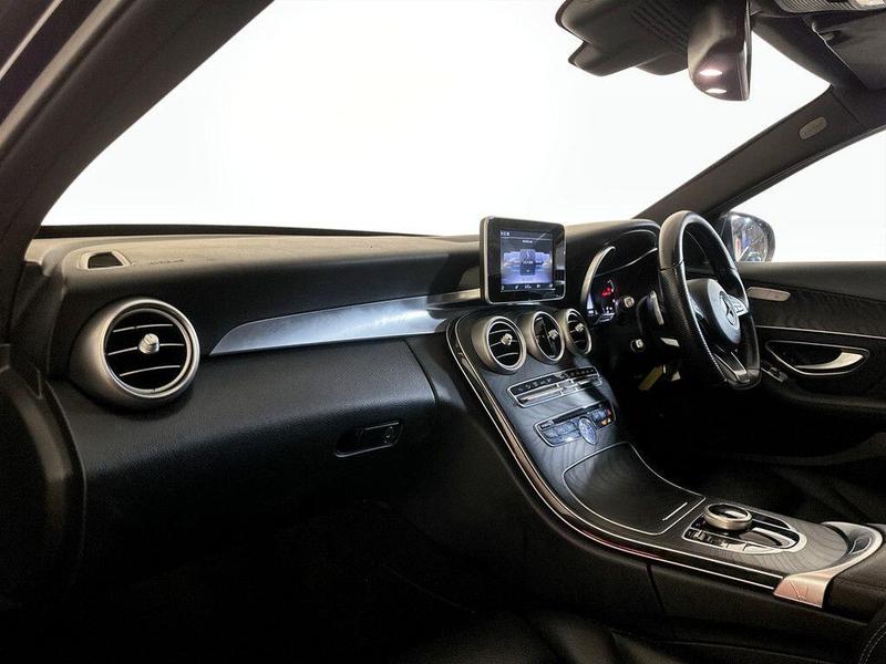 Used Mercedes-Benz C-Class 2018 for sale - 76196647: Photo 12
