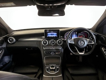 Used Mercedes-Benz C-Class 2018 for sale - 76196647: Photo 3