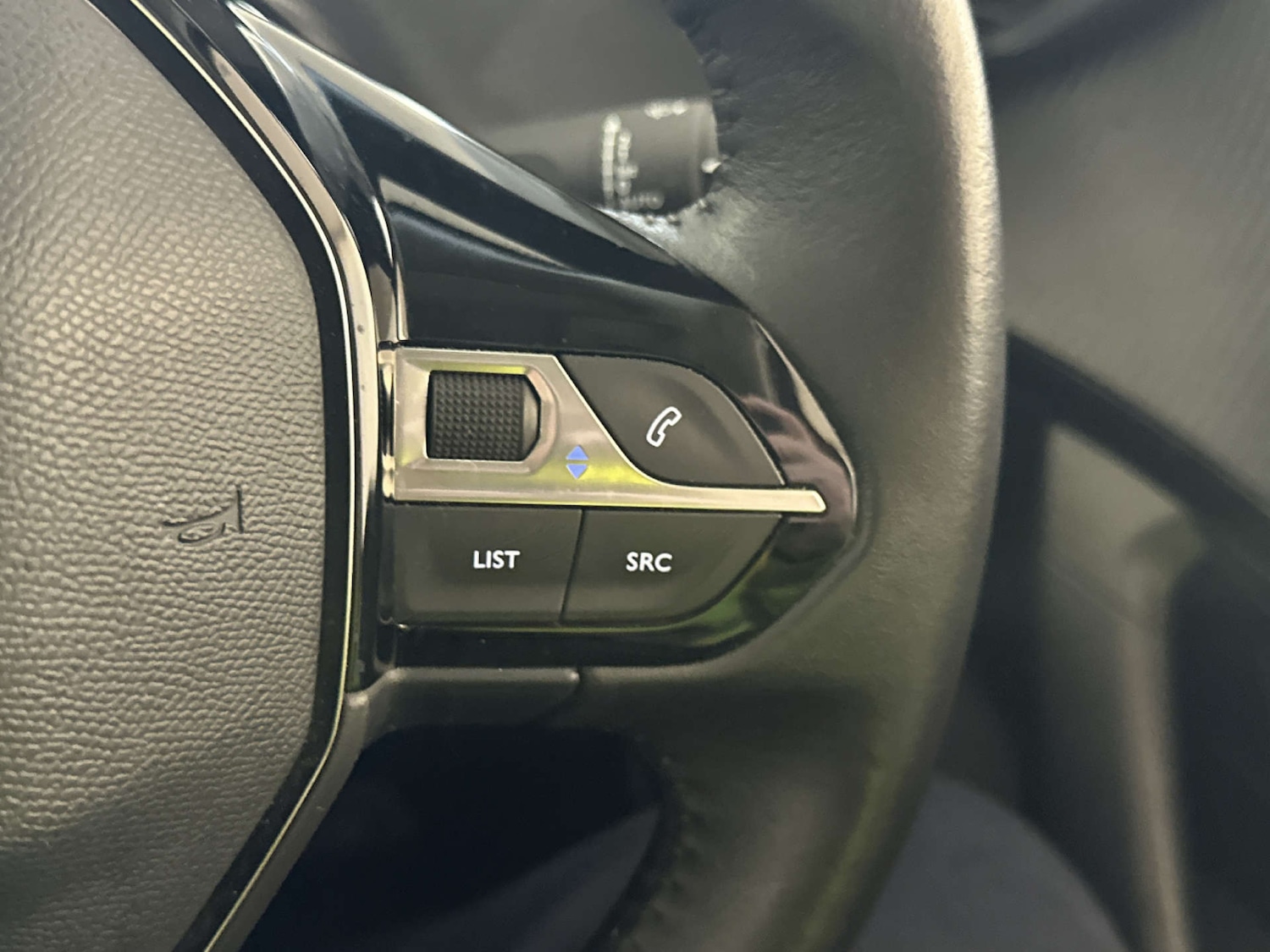 Used Peugeot 2008 2021 for sale - 77989913: Photo 19