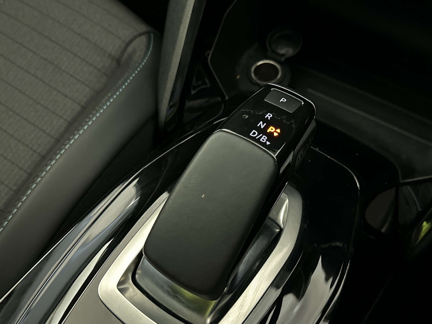 Used Peugeot 2008 2021 for sale - 77989913: Photo 24