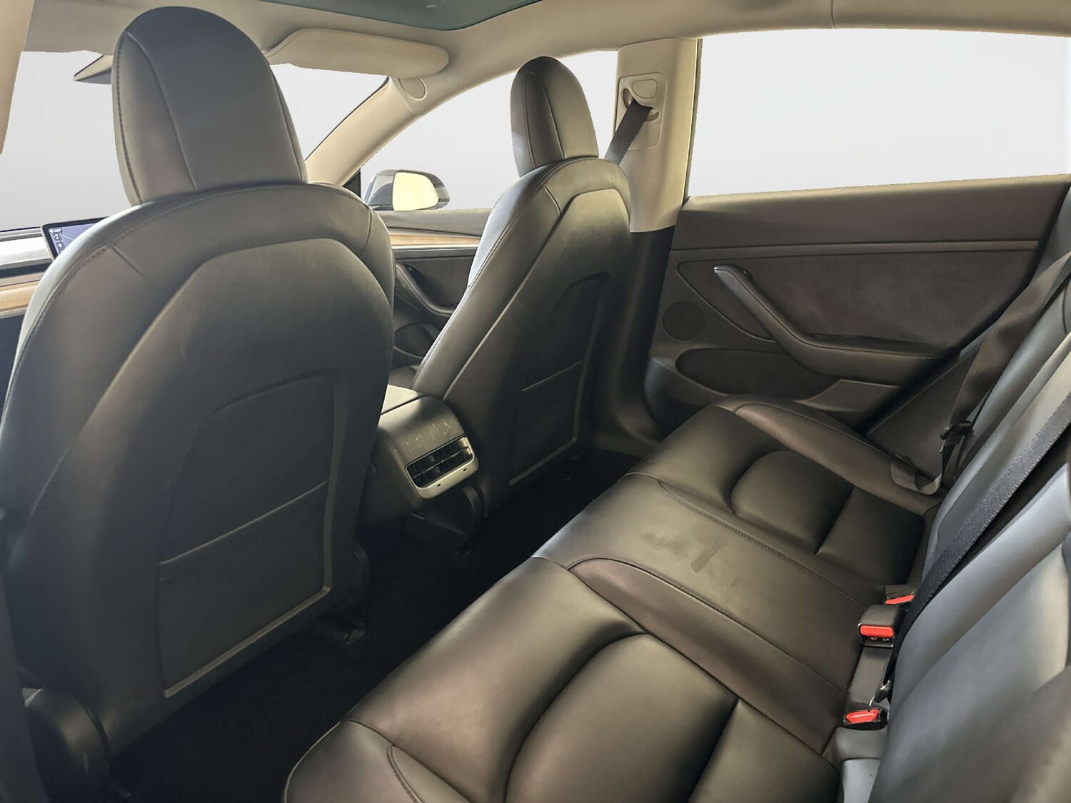 Used Tesla Model 3 2021 for sale - 77931977: Photo 14