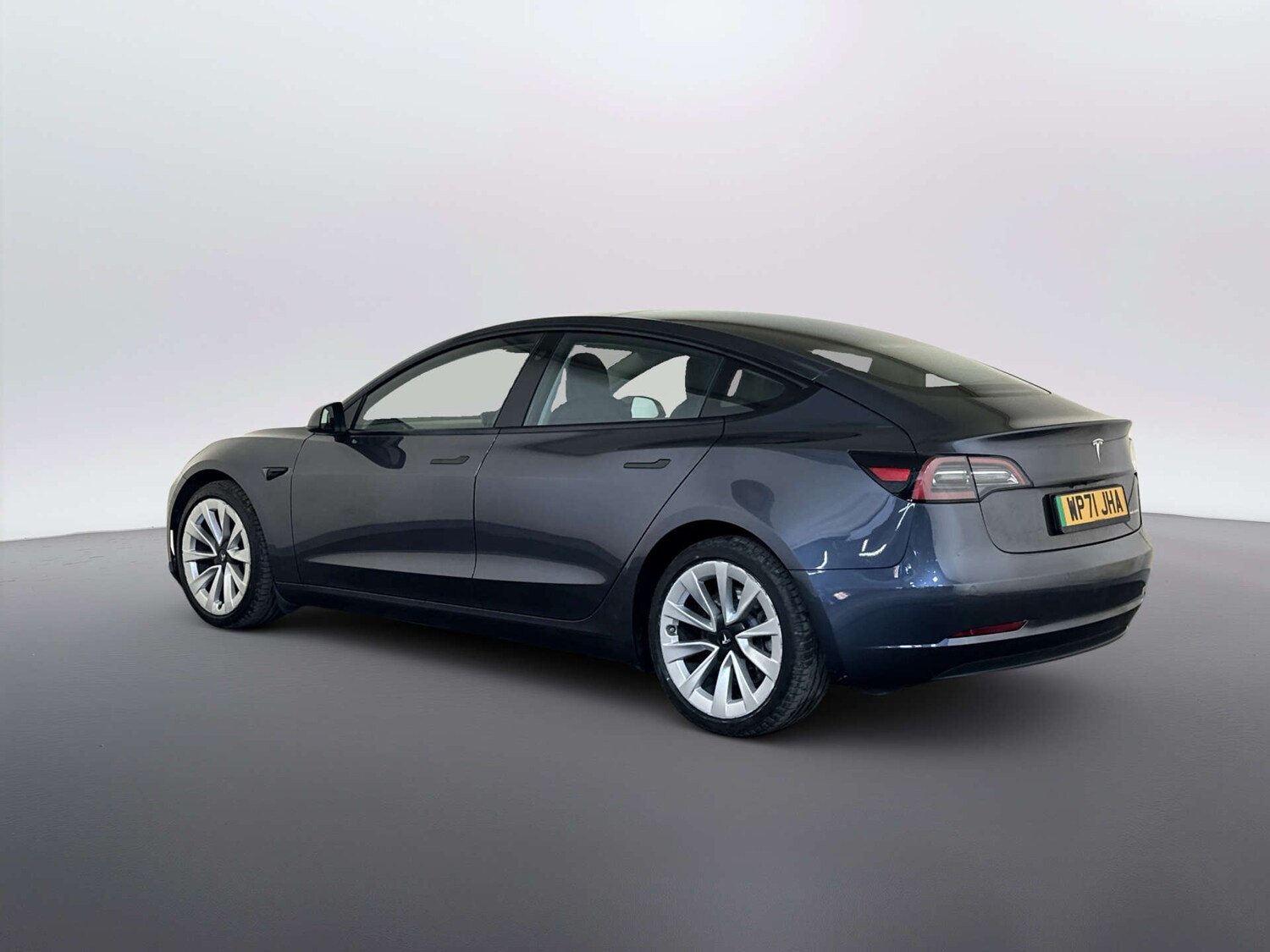 Used Tesla Model 3 2021 for sale - 77931977: Photo 8