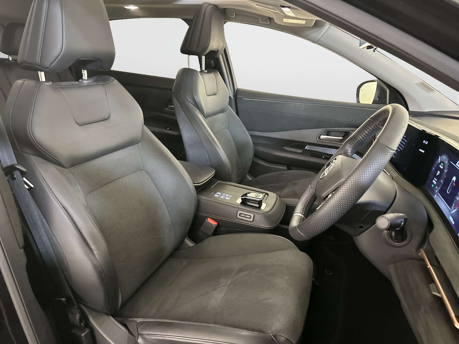 Used Nissan ARIYA 2024 for sale - 77833262: Photo 13