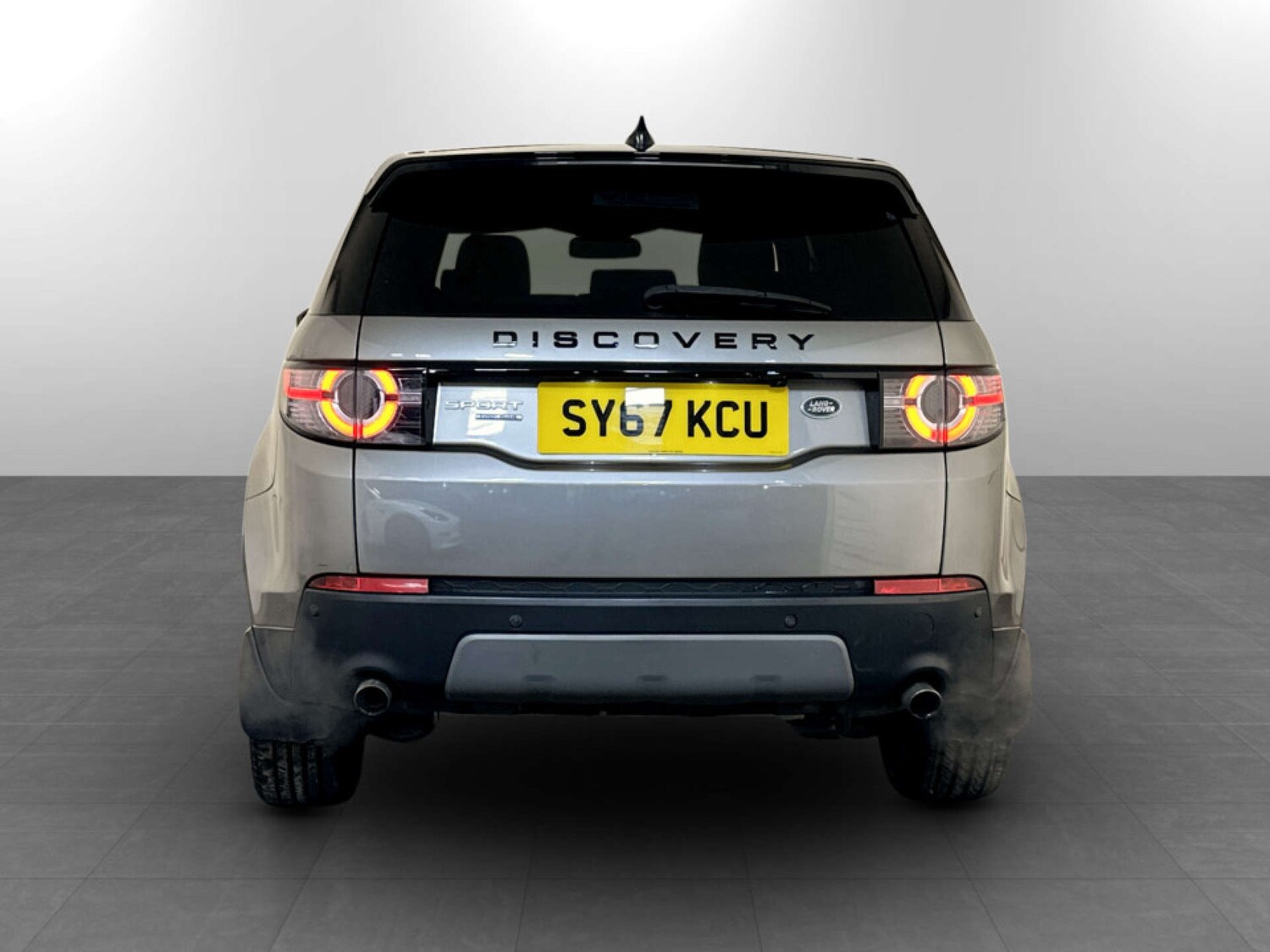 Used Land Rover Discovery Sport 2017 for sale - 77452437: Photo 9