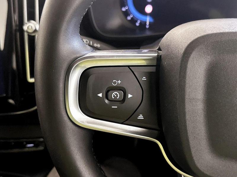 Used Volvo XC40 2022 for sale - 76673185: Photo 17