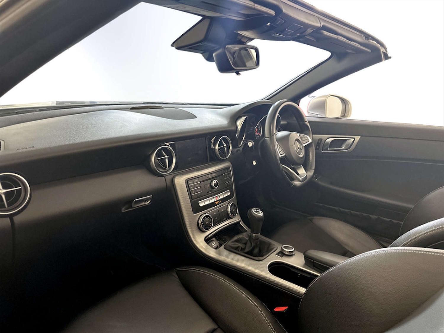 Used Mercedes-Benz SLC 2018 for sale - 77749099: Photo 12