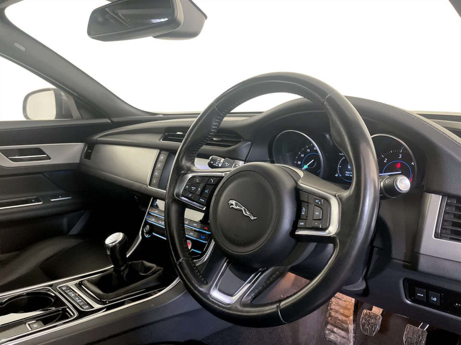 Used Jaguar XF 2018 for sale - 77492517: Photo 15