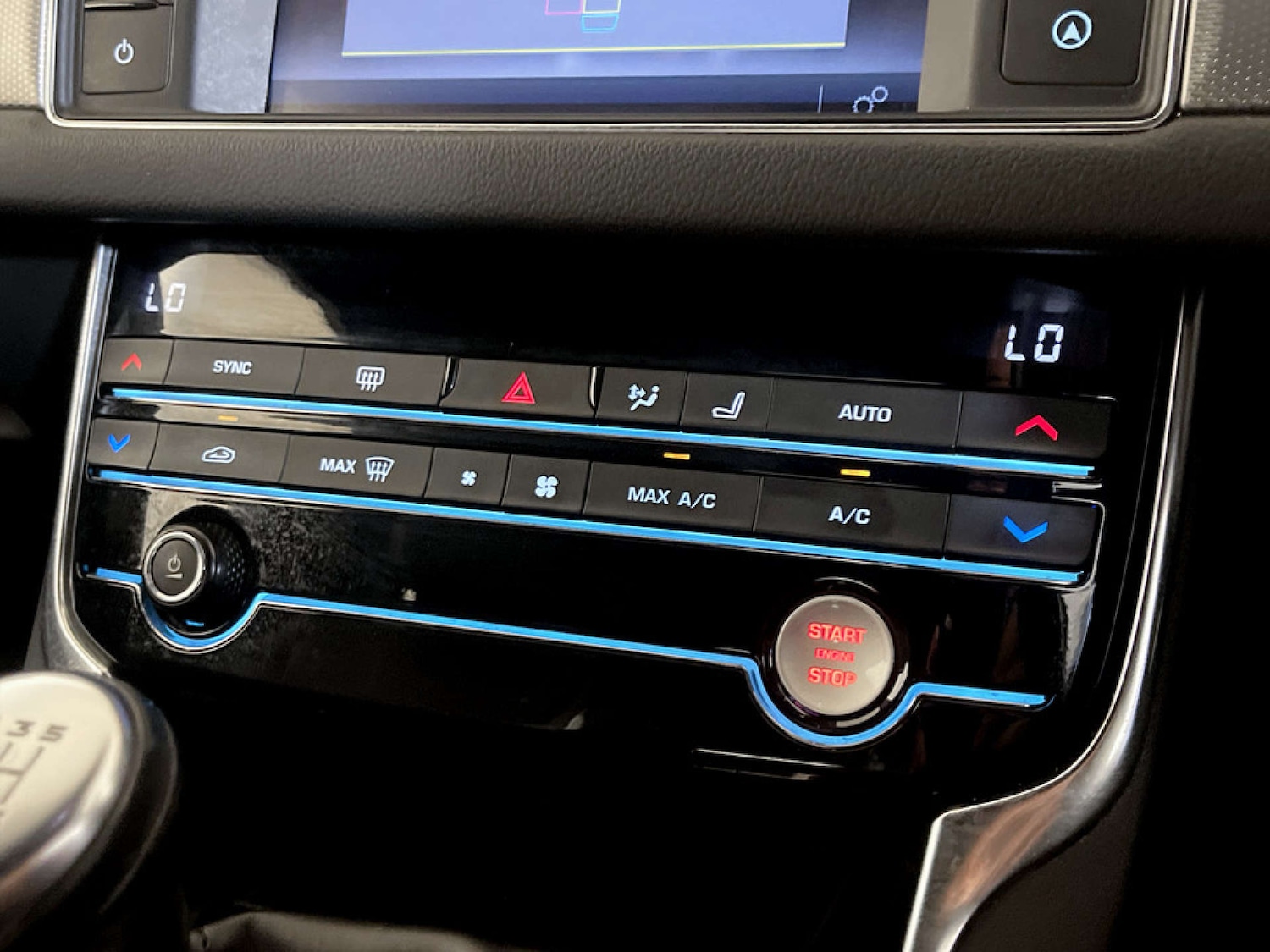 Used Jaguar XF 2018 for sale - 77492517: Photo 24