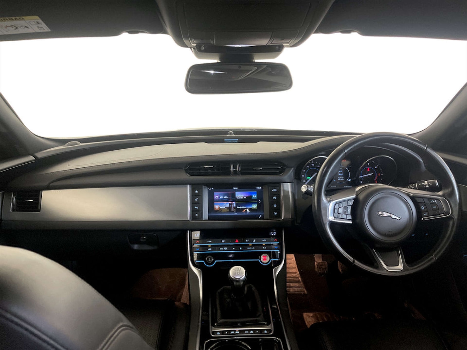 Used Jaguar XF 2018 for sale - 77492517: Photo 3