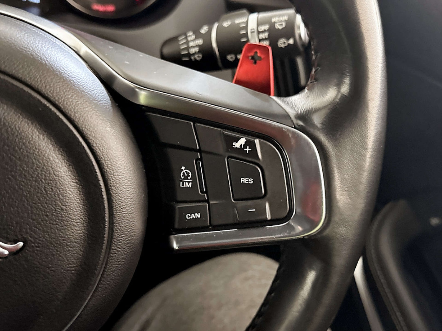 Used Jaguar E-Pace 2018 for sale - 77431895: Photo 18