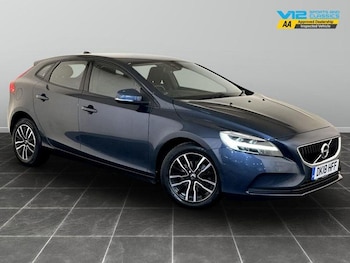 2018 - 2.0 D2 Momentum Nav Plus Euro 6 (s/s) 5dr Manual